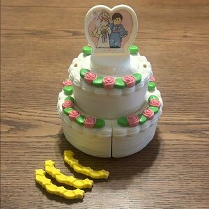 Vintage 1985 Fisher Price Toy Wedding Cake Playset with Pink Roses